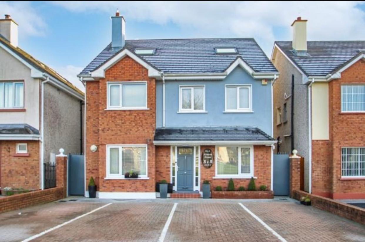 Almara House Panzió Galway Kültér fotó