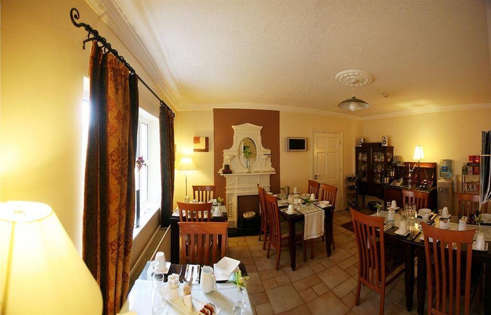 Almara House Panzió Galway Kültér fotó